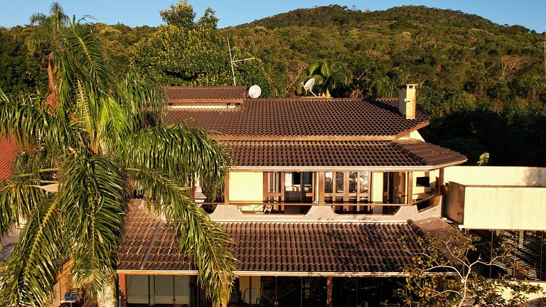 Casa com vista Praia da Lagoinha